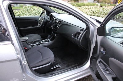 2013 Chrysler 200 Touring