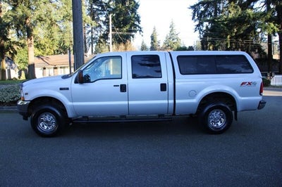 2004 Ford Super Duty F-250 Lariat
