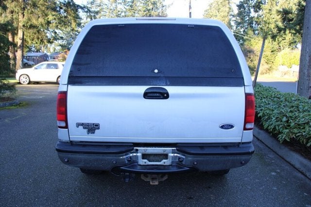 2004 Ford Super Duty F-250 Lariat
