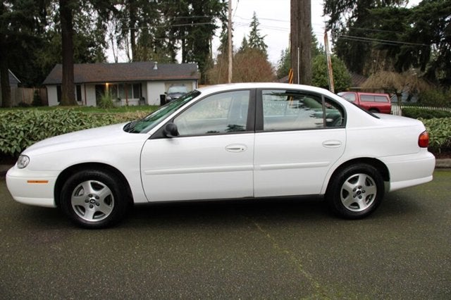 2004 Chevrolet Classic Base