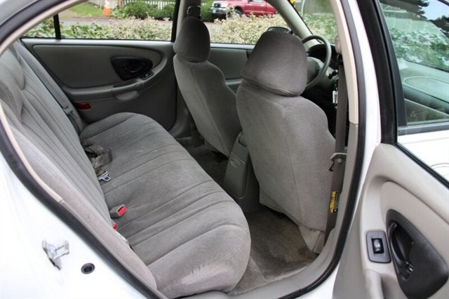 2004 Chevrolet Classic Base