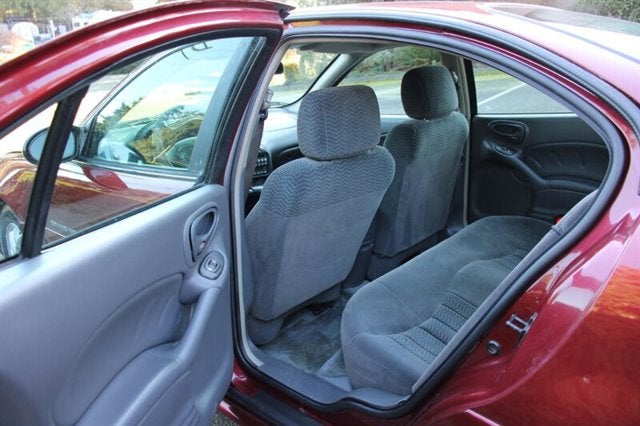 2002 Pontiac Grand Am SE1