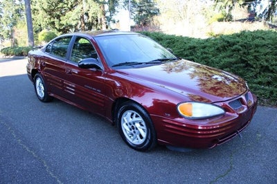 2002 Pontiac Grand Am SE1