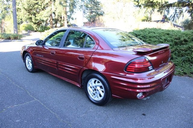 2002 Pontiac Grand Am SE1