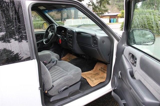 2002 Chevrolet S-10 LS