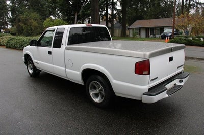 2002 Chevrolet S-10 LS