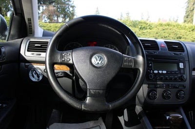 2005 Volkswagen Jetta Sedan A5 2.5L