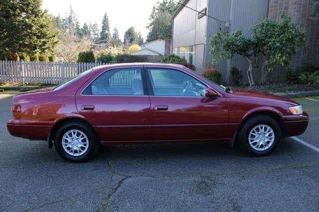 1998 Toyota Camry LE
