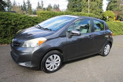 2012 Toyota Yaris 5-Door L1-owner