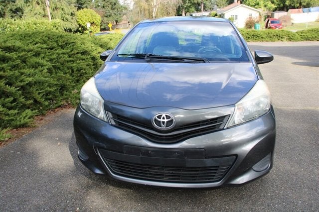 2012 Toyota Yaris 5-Door L1-owner