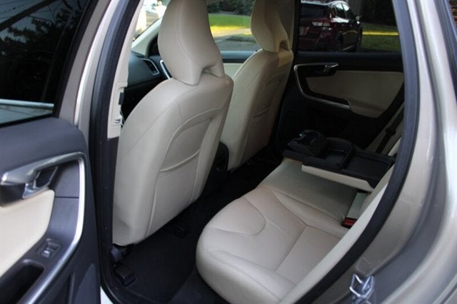 2016 Volvo XC60 T5 Premier