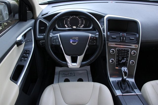 2016 Volvo XC60 T5 Premier