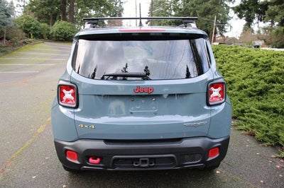 2020 Jeep Renegade Deserthawk