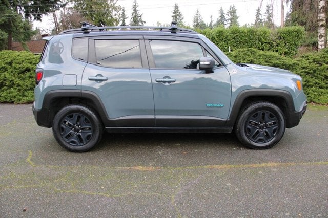 2020 Jeep Renegade Deserthawk